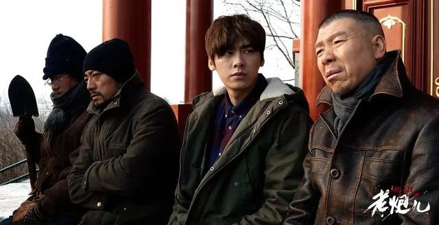 9套超好穿的中性通勤风格，会穿又会撩的多面绅士