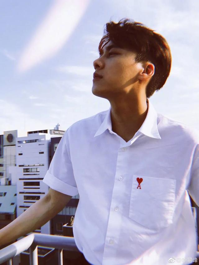 9套超好穿的中性通勤风格，会穿又会撩的多面绅士