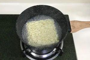 火鸡面的神仙吃法怎么吃不辣，绝对是道让你能接受的美食