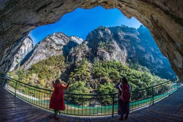 巴拉格宗大峡谷，巴拉格宗大峡谷在哪里（走进巴拉格宗寻找）