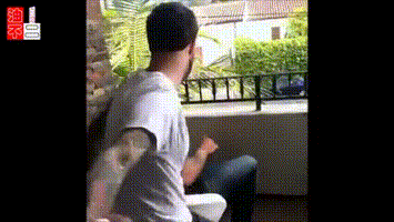 挑战一百杯奶茶要胖几斤，她给闺蜜点了杯奶茶