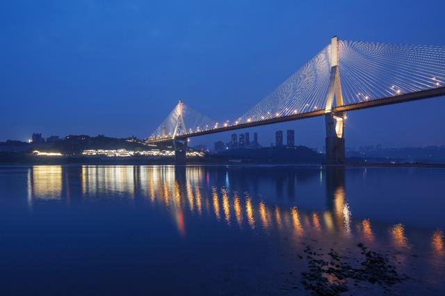 实现承诺的意思，从承诺到付诸实现