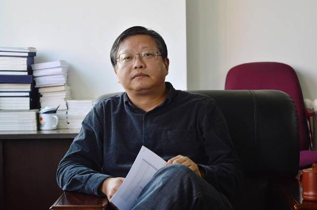 顾青商务印书馆总经理简介，温儒敏吁民众尽量养成读书的良性生活方式