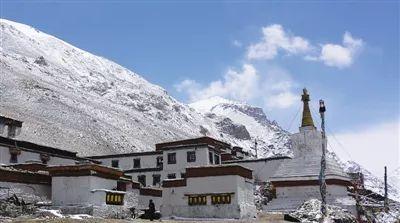 珠穆朗玛峰图片，珠穆朗玛峰最顶端风景