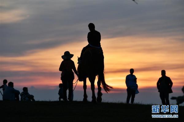 贵州龙里大草原旅游景点，贵州龙里玩乐盘点