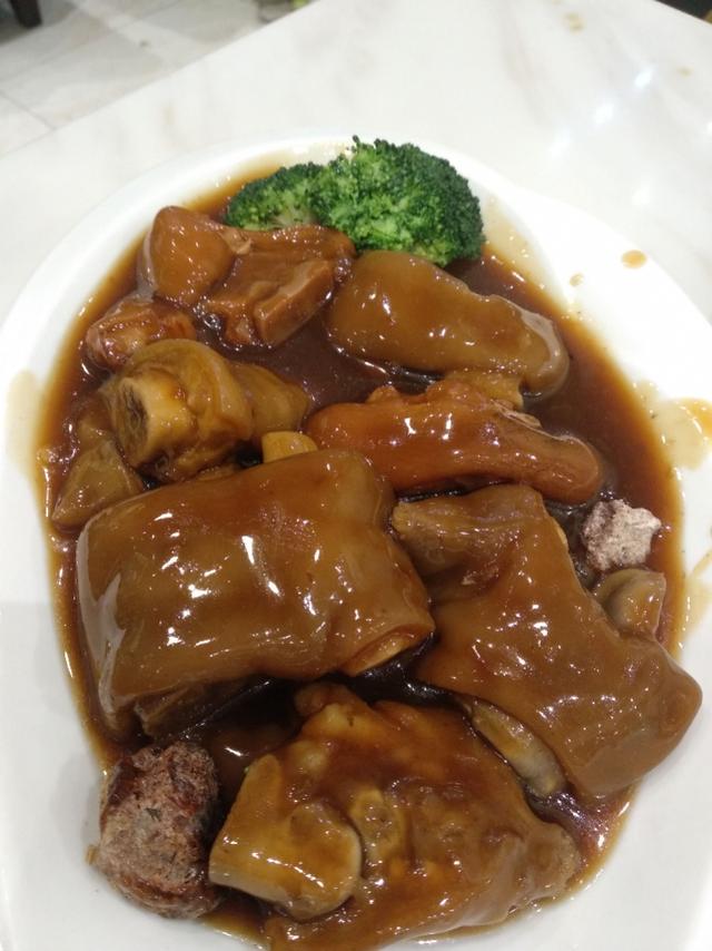 猪腿上有肥胖(肥猪腿上起包是什么病?)