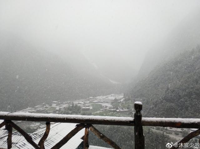 云南昆明现在下雪了吗，昆明今早上演冻死在夏天