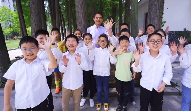 一颗璀璨的教育明珠正在冉冉升起，一片小树林见证浦口教育发展历程