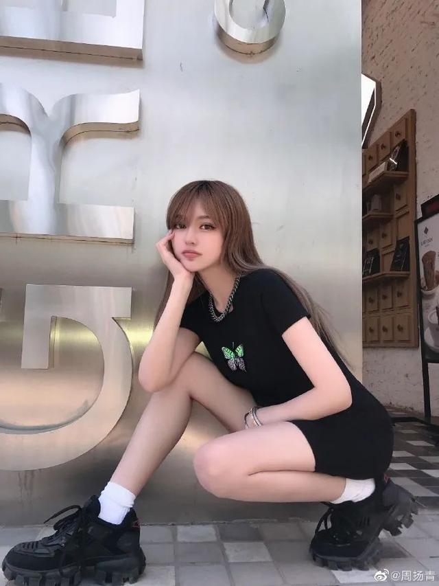 宋茜到底有没有对赵丽颖撇嘴，杨紫含泪、宋茜撇嘴、王一博领奖“六缺五”