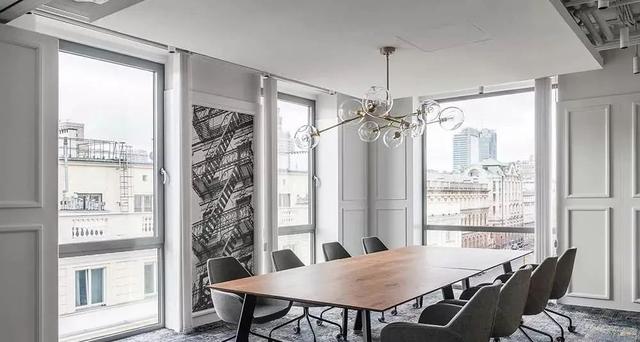 玻璃怎么擦才干净，怎样擦出来的玻璃又干净不落灰尘（在水里兑点“盐”）