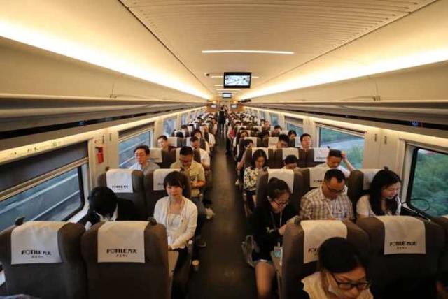 杭州到上海高铁，杭州到沪广高铁（杭州人到上海坐飞机要方便了）