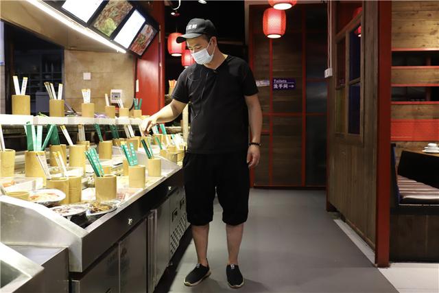 海底捞事件是什么，海底捞事件细节（顾客吐槽海底捞推荐饮料不提费用）
