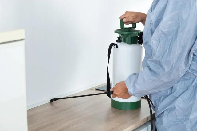 火车可以带香油吗，火车上禁止携带哪些液体（坐火车这些物品限量或禁止携带）