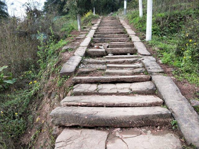 成渝文旅新地标古道沧桑，最新的川西旅游小众景点