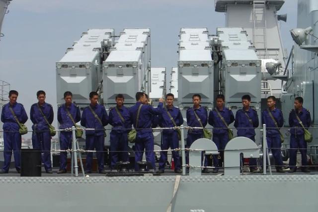 湛江舰退役后续，湛江珠海舰退役变身靶舰