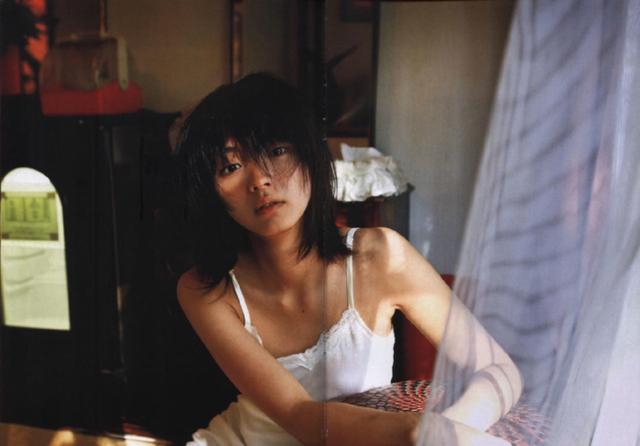 满岛光的颜值解析，红人馆半年才出现一次的满岛光