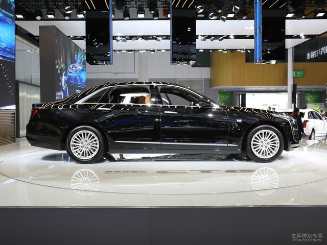 2022年新款凯迪拉克ct6，降价2万元/取消后轮转向