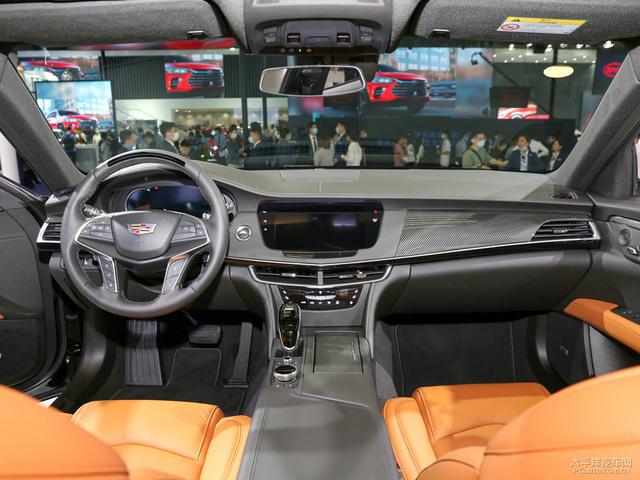 2022年新款凯迪拉克ct6，降价2万元/取消后轮转向