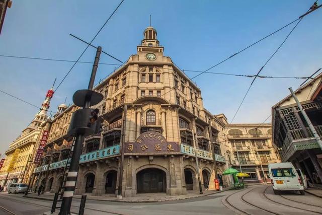 美国迪士尼乐园，美国迪士尼乐园有多好玩（最初是为了建成一座“法西斯的乌托邦”）