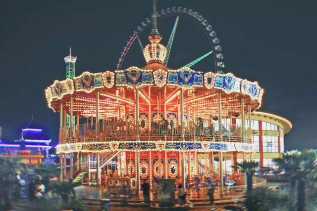 美国迪士尼乐园，美国迪士尼乐园有多好玩（最初是为了建成一座“法西斯的乌托邦”）