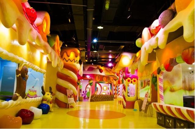 美国迪士尼乐园，美国迪士尼乐园有多好玩（最初是为了建成一座“法西斯的乌托邦”）