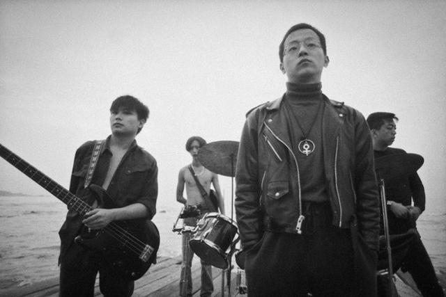 窦唯个人简历资料，从“摇滚歌王”到“流浪歌手”