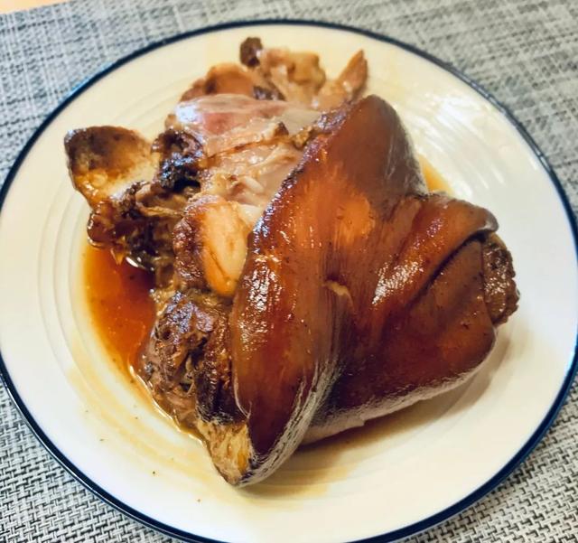 东北大锅菜怎样做，东北菜的高光时刻