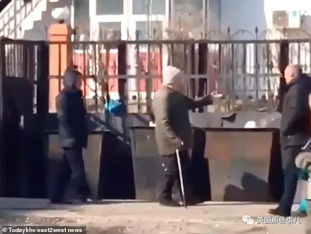 男子砍死女邻居，俄罗斯连环杀手专杀不道德女性