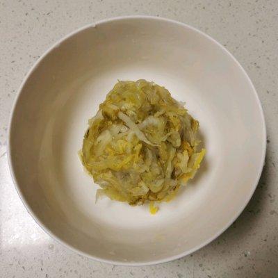 酸菜炒粉咋做，手把手教你做超好吃的