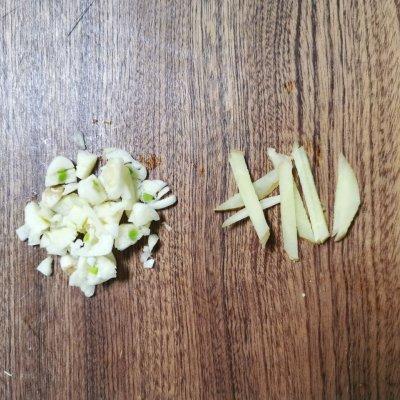 酸菜炒粉咋做，手把手教你做超好吃的