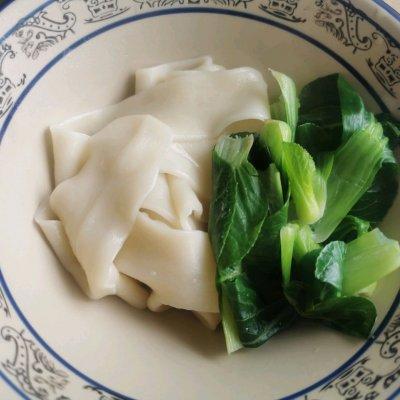 宽面条怎么做好吃，怎样做出好吃的宽面（跟黄磊学做大碗宽面）