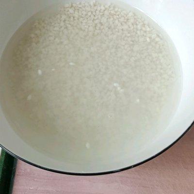 珍珠糯米丸子的家常做法，一拌一蒸、软糯鲜香颜值高