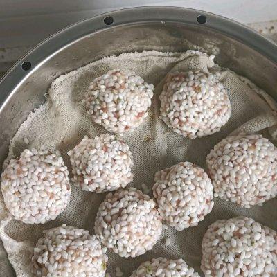 珍珠糯米丸子的家常做法，一拌一蒸、软糯鲜香颜值高