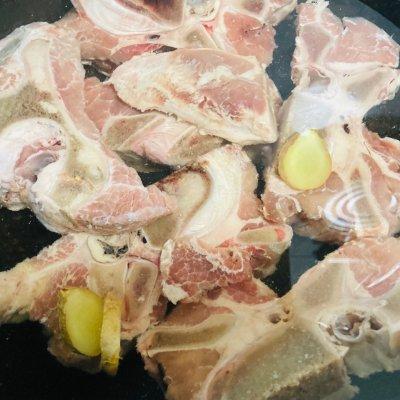 酱牛骨制作方法，这道酱牛骨比米其林大厨做的还好吃