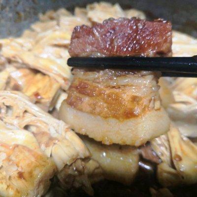 五花肉焖腐竹怎么焖才好吃，腐竹焖五花肉你这么做