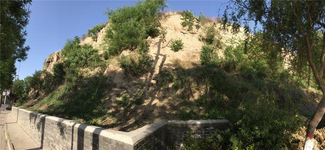 赤壁之战的故事，三国赤壁战役故事（刘备被曹操围攻孙权出手相救）