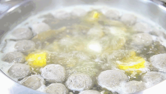 冷冻的鸭血怎么吃，鸭血不要只吃火锅了