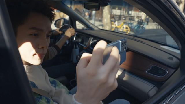 李佳琦跨界演电影，与刘昊然、彭昱畅同出境