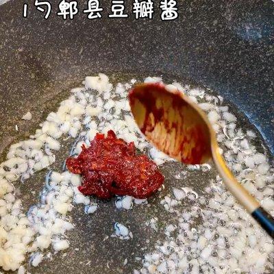 冷锅串串的做法最正宗的做法，大厨教我的冷锅串串的做法