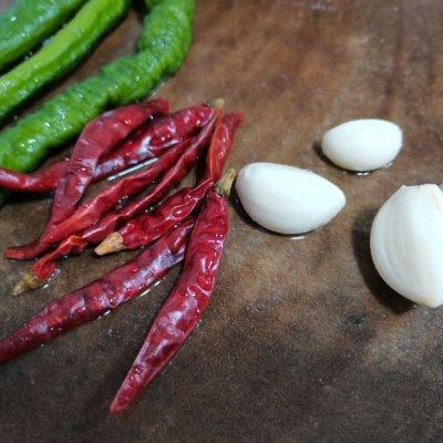 鱼头焖豆腐怎么焖的，老少皆宜的鱼头焖豆腐