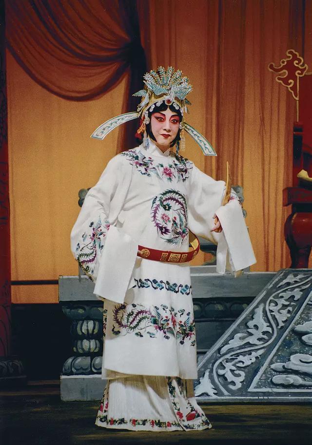 京剧名家杜近芳近况，央视《致敬经典》京剧名家杜近芳