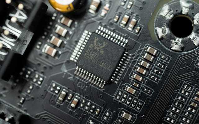 技嘉b560小雕和pro区别，B系列终于能用上内存超频了