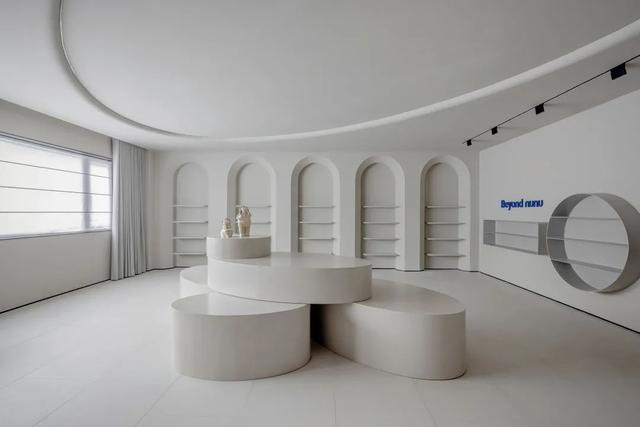 设计师品牌集合店，areyouin设计师品牌集合店