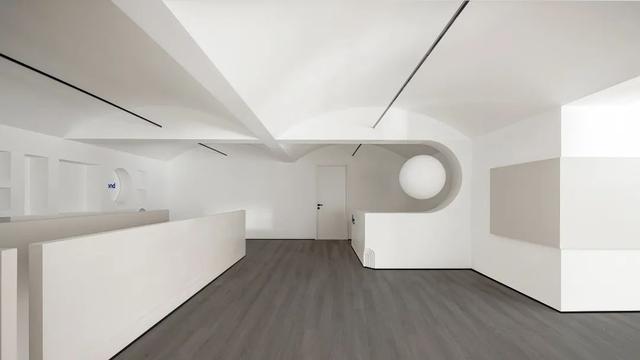 设计师品牌集合店，areyouin设计师品牌集合店