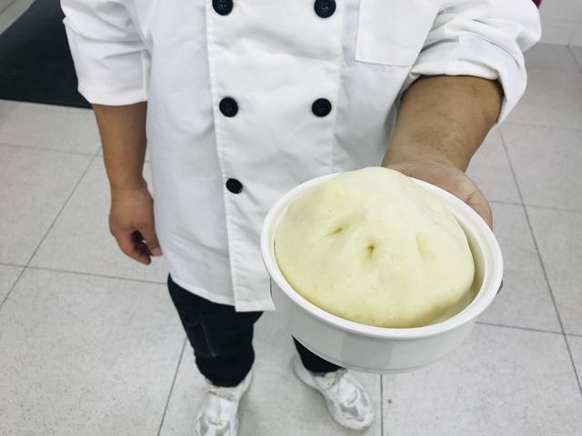 上海人在家门口的，上海打造的老年人社区食堂