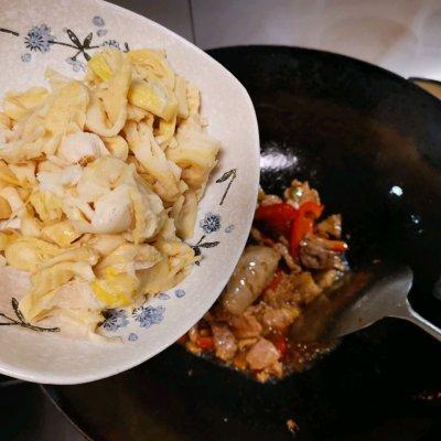 素炒冬笋丝做法，以假乱真的素炒鳝鱼丝