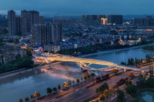 双子塔原来是做什么的，为什么很多城市喜欢建设双子大楼