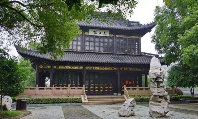 李白生平经历及各时期代表作，诗仙李白的一生