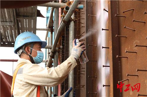 送老公的生日礼物，给老公送什么生日礼物最好（盘点适合情人节送老公的7款精品美酒）