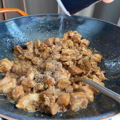 正宗的孜然羊肉怎么做好吃，学会在家做孜然羊肉